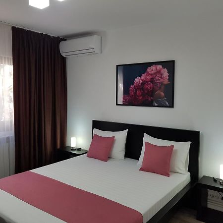 Mary Apartment Галац Екстер'єр фото