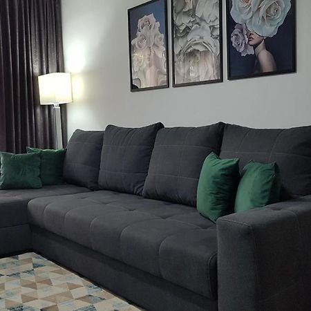 Mary Apartment Галац Екстер'єр фото