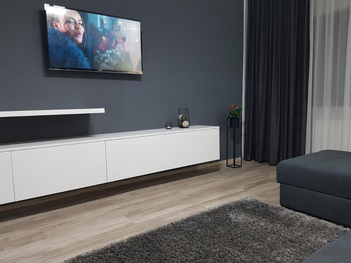 Mary Apartment Галац Екстер'єр фото