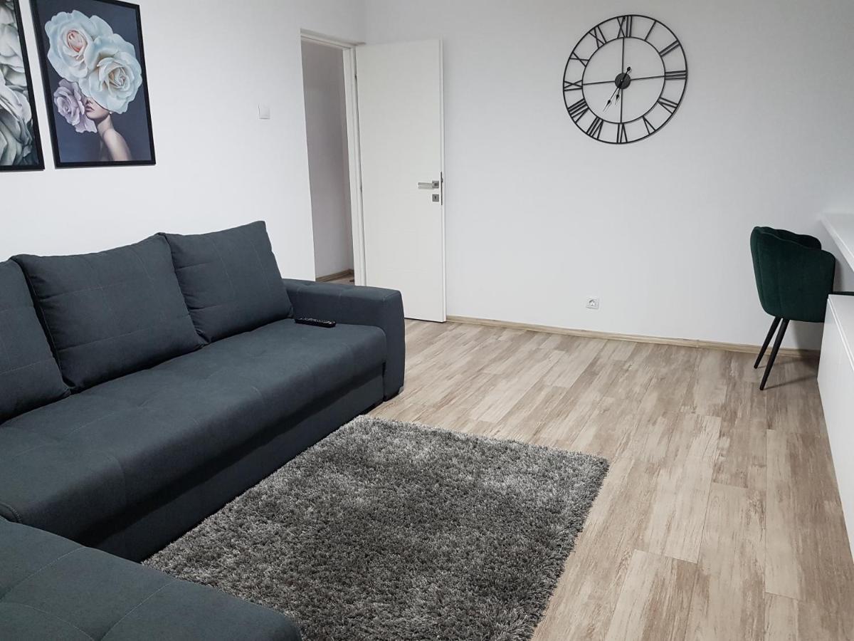 Mary Apartment Галац Екстер'єр фото