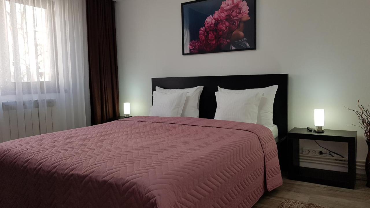 Mary Apartment Галац Екстер'єр фото