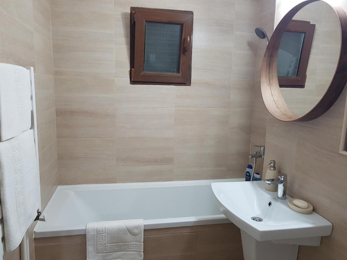 Mary Apartment Галац Екстер'єр фото