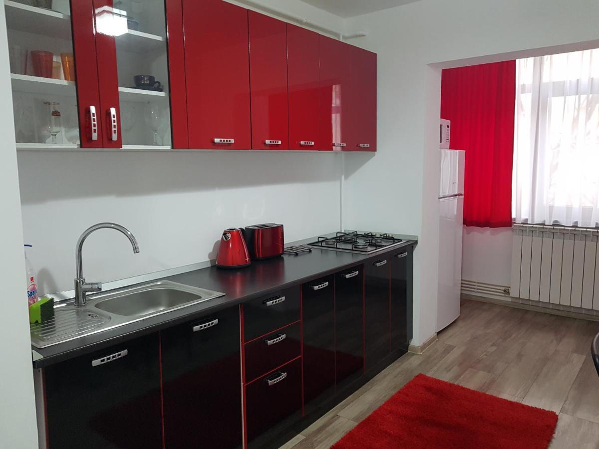 Mary Apartment Галац Екстер'єр фото