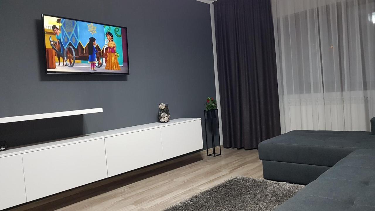 Mary Apartment Галац Екстер'єр фото