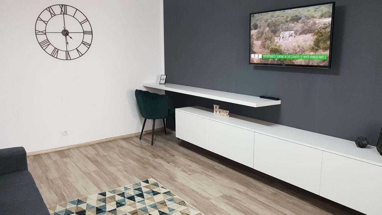 Mary Apartment Галац Екстер'єр фото