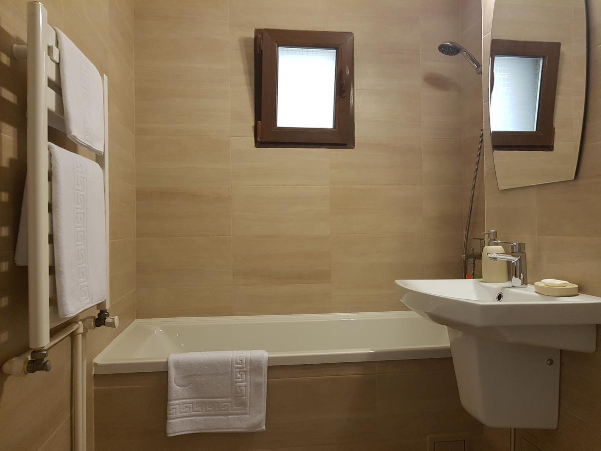 Mary Apartment Галац Екстер'єр фото
