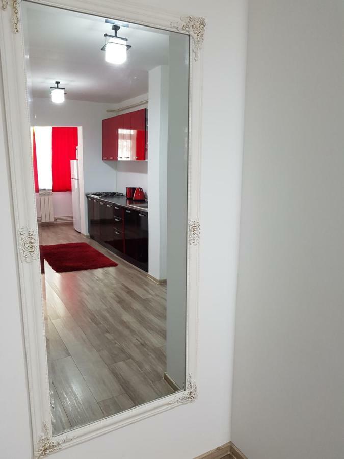Mary Apartment Галац Екстер'єр фото
